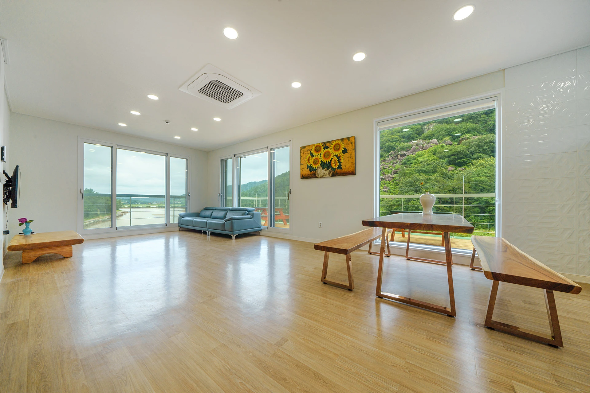Gallery 2