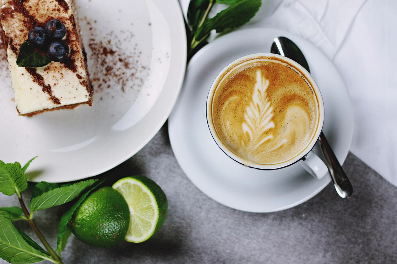 FOOD & BEVERAGE gallery 2